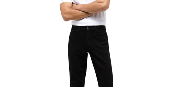 Mustang Slim Fit Jeans Tramper in Denim Black ansehen