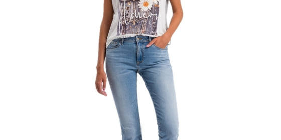 Cross Slim Fit Jeans Anya in Sky Blue Washed ansehen