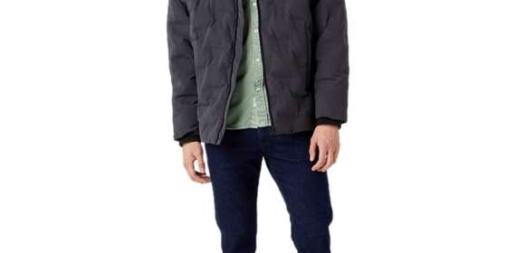 Wrangler Tapered Jeans Larsten in Day Drifter ansehen