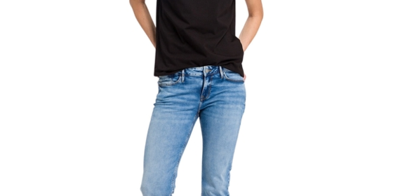 Cross Mom Jeans Rose in Mid Blue Washed ansehen