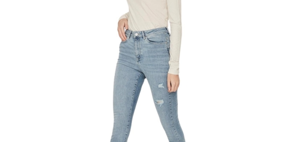 Vero Moda High Waisted Jeans Sophia in Light Blue ansehen