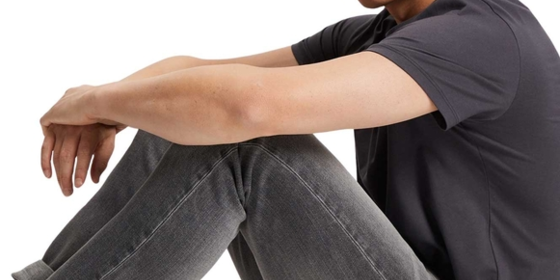Cross Jeans Dylan mit Regular Fit in Hellgrau ansehen