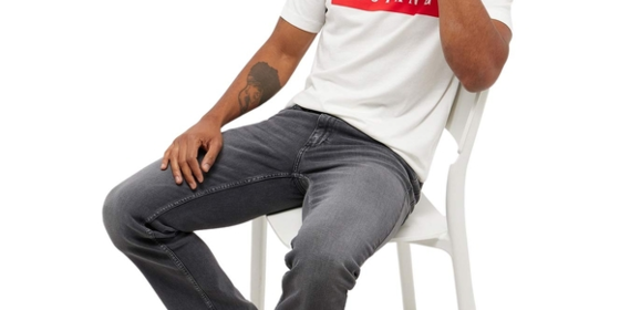 Mustang Logoshirt Austin in Cannoli Cream ansehen