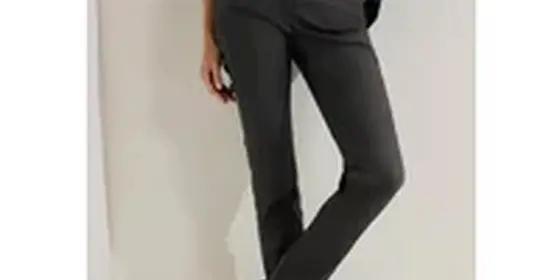 Cecil Damen Loose Fit Hose mit Coating in Schwarz, Gr: 34 ansehen