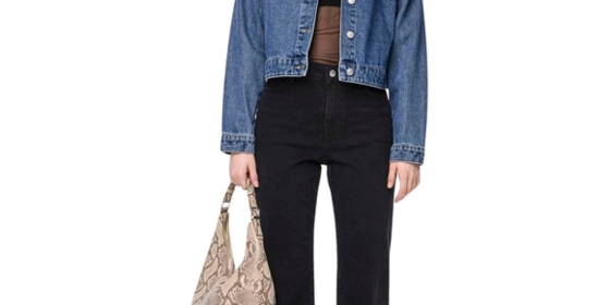 Pieces Mom Jeans Kesia in Medium Blue ansehen
