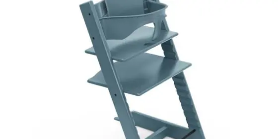 STOKKE® Tripp Trapp® Hochstuhl Buche Fjord Blue inkl. Baby Set V2 Fjord Blue ansehen