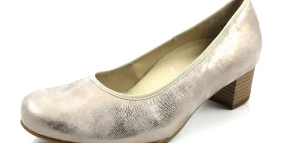 Modische Pumps beige 37,5 ansehen